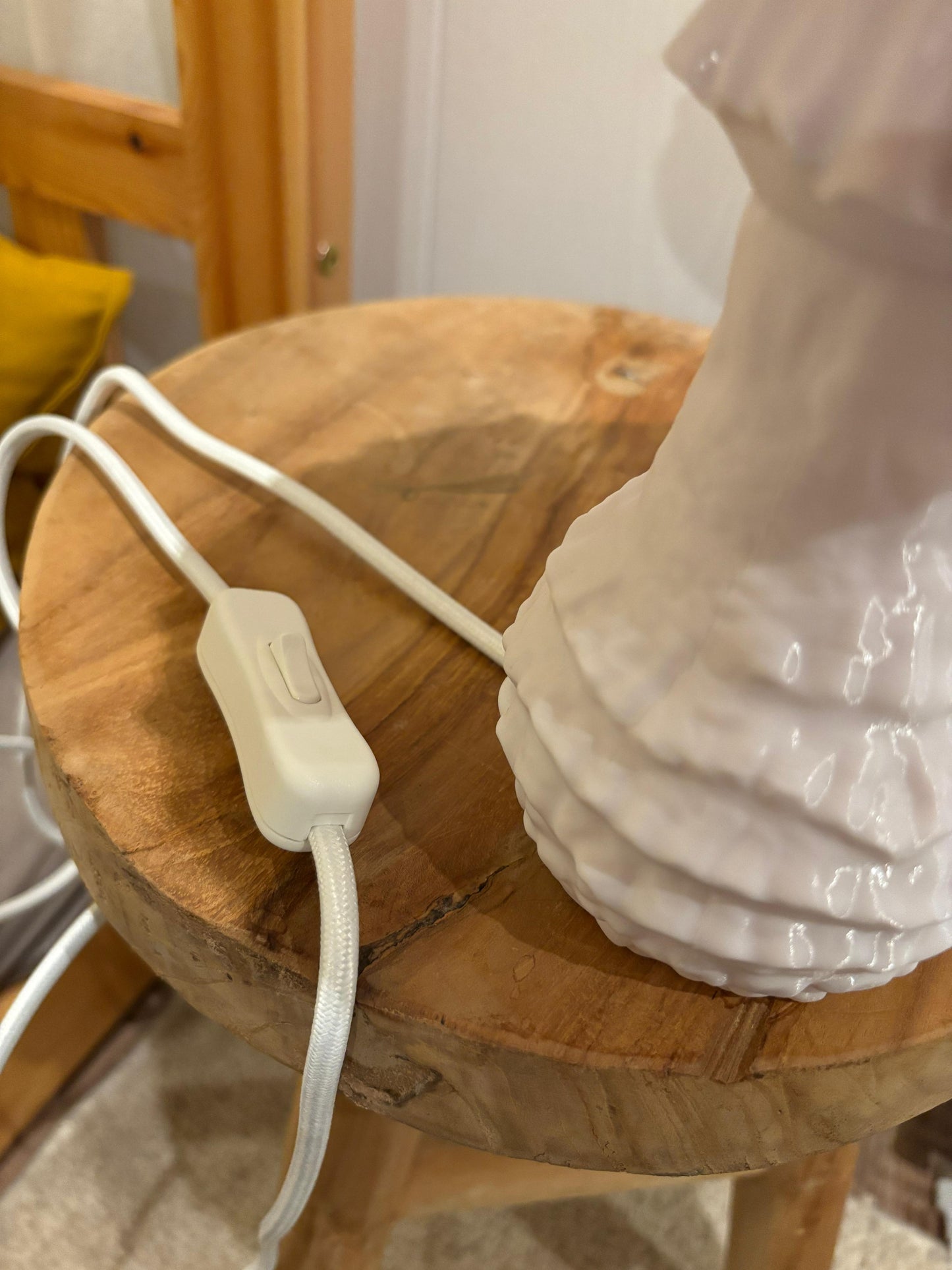 Pilzlampe im Fliegenpilz-Design mit weichem LED-Licht
